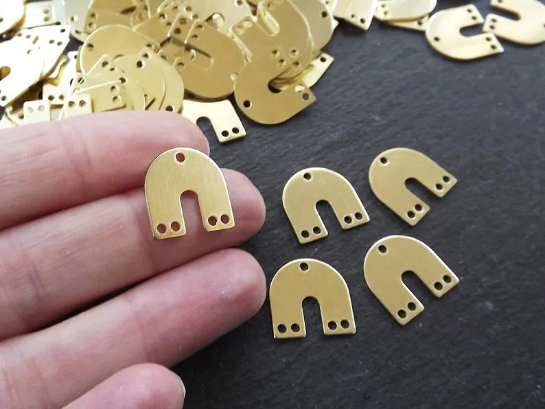 10 Raw Brass U Shaped Thin Pendant Charm Blank, Earring Connector Findings, 15x15mm, 5 Holes