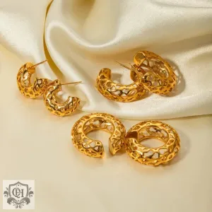 18k Gold C-Shaped Hollow Earrings