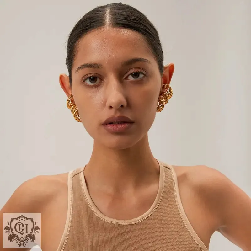 18k Gold C-Shaped Hollow Earrings