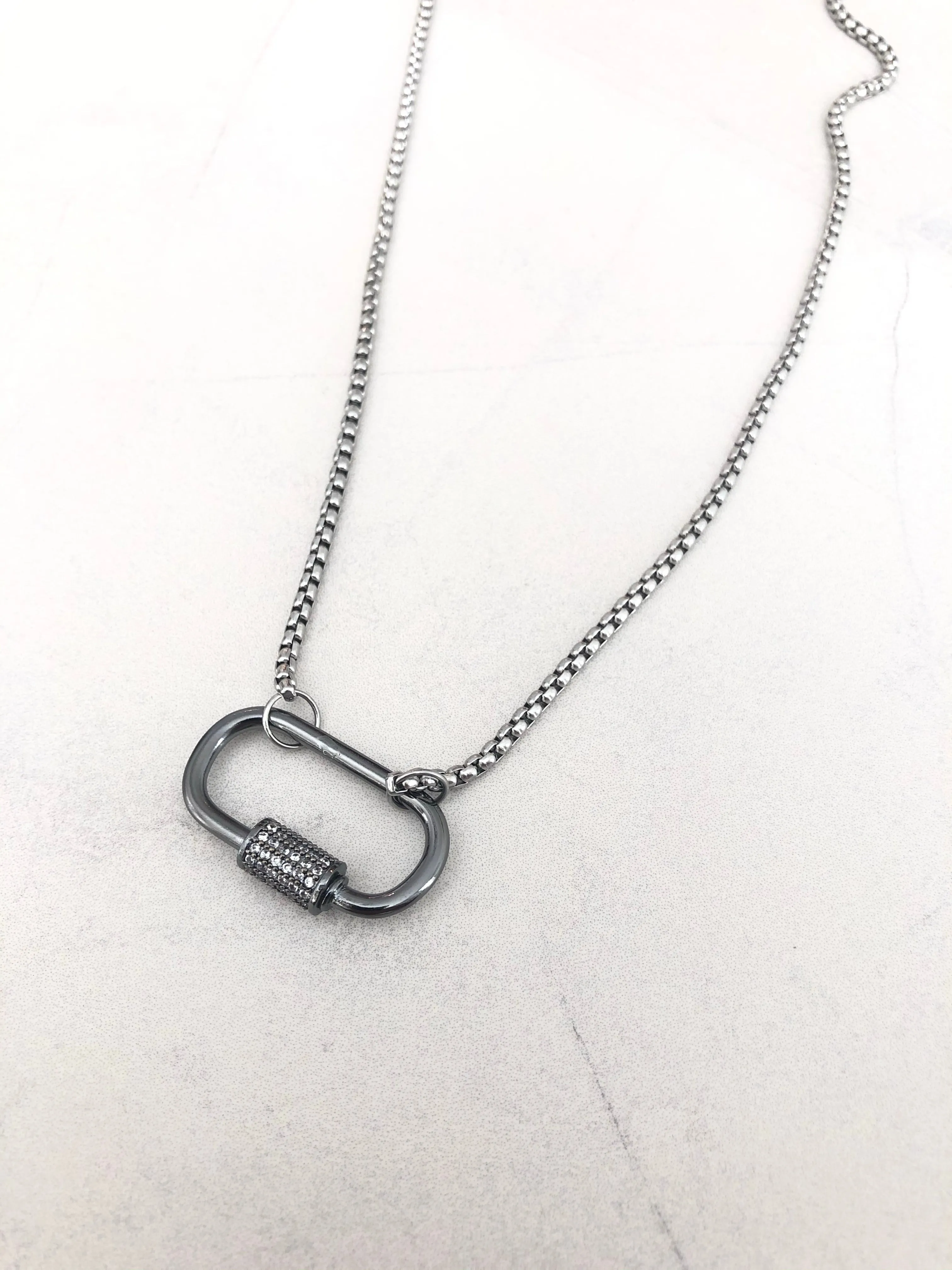 CARABINER - PAVÉ DEMI LOCK NECKLACE