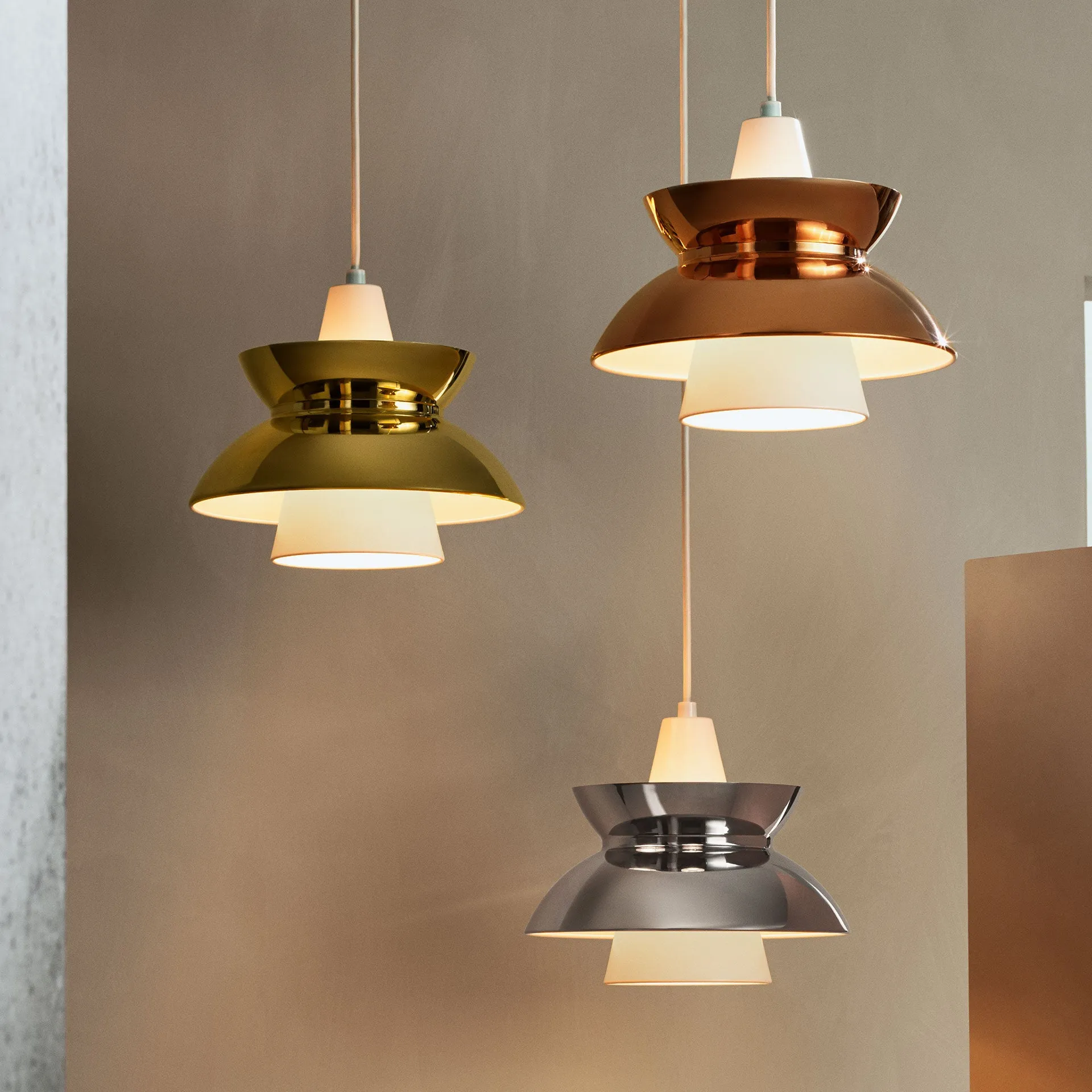 Doo-Wop Pendant by Louis Poulsen