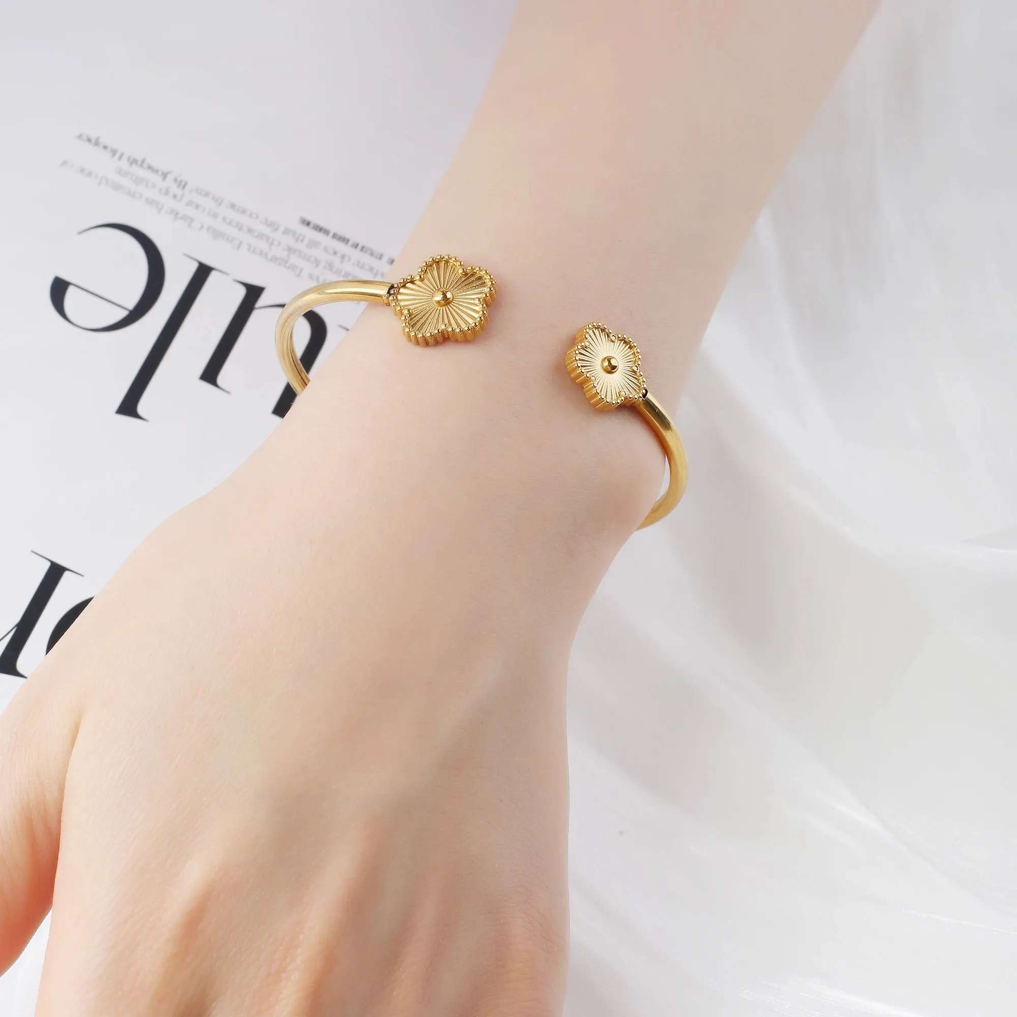High Quality Luxury Stainless Steel Botanical Jewelry Set for Women