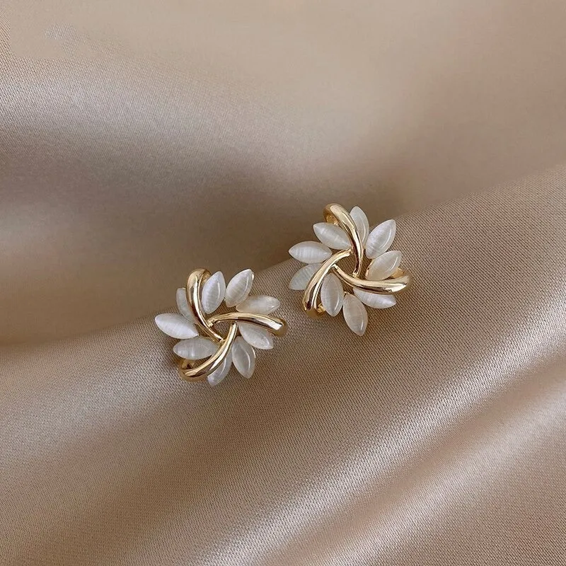 Luxurious and Exquisite Exclusive Earring Collection