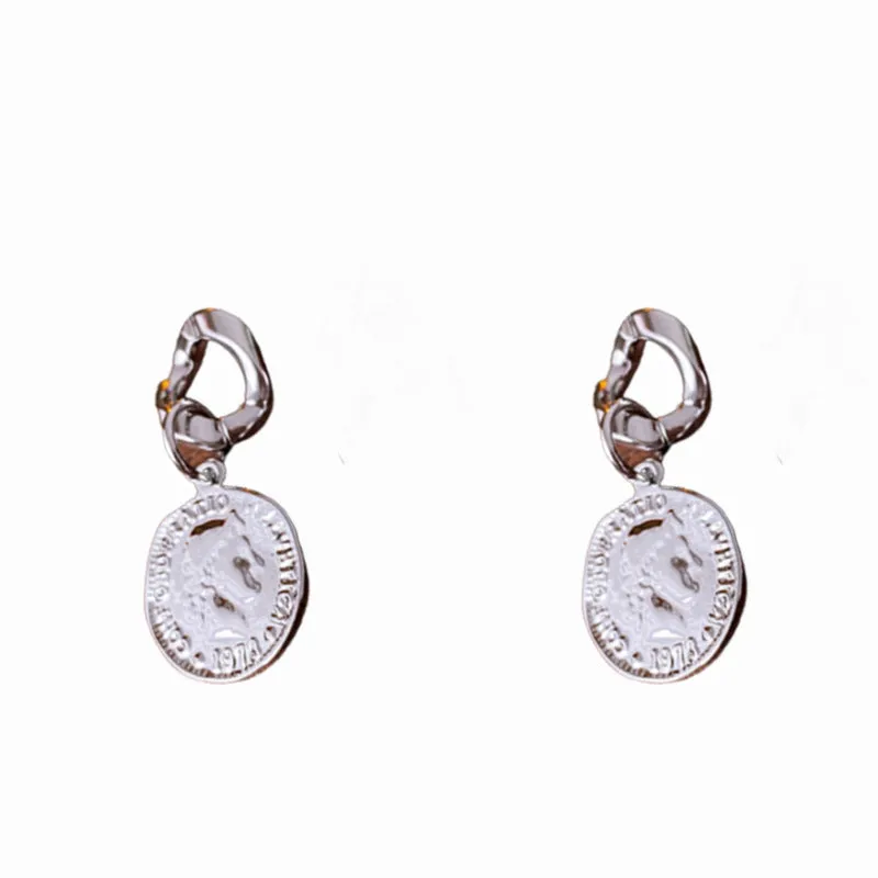 Luxurious Stripe Geometric Artificial Pearl Electroplating Earrings