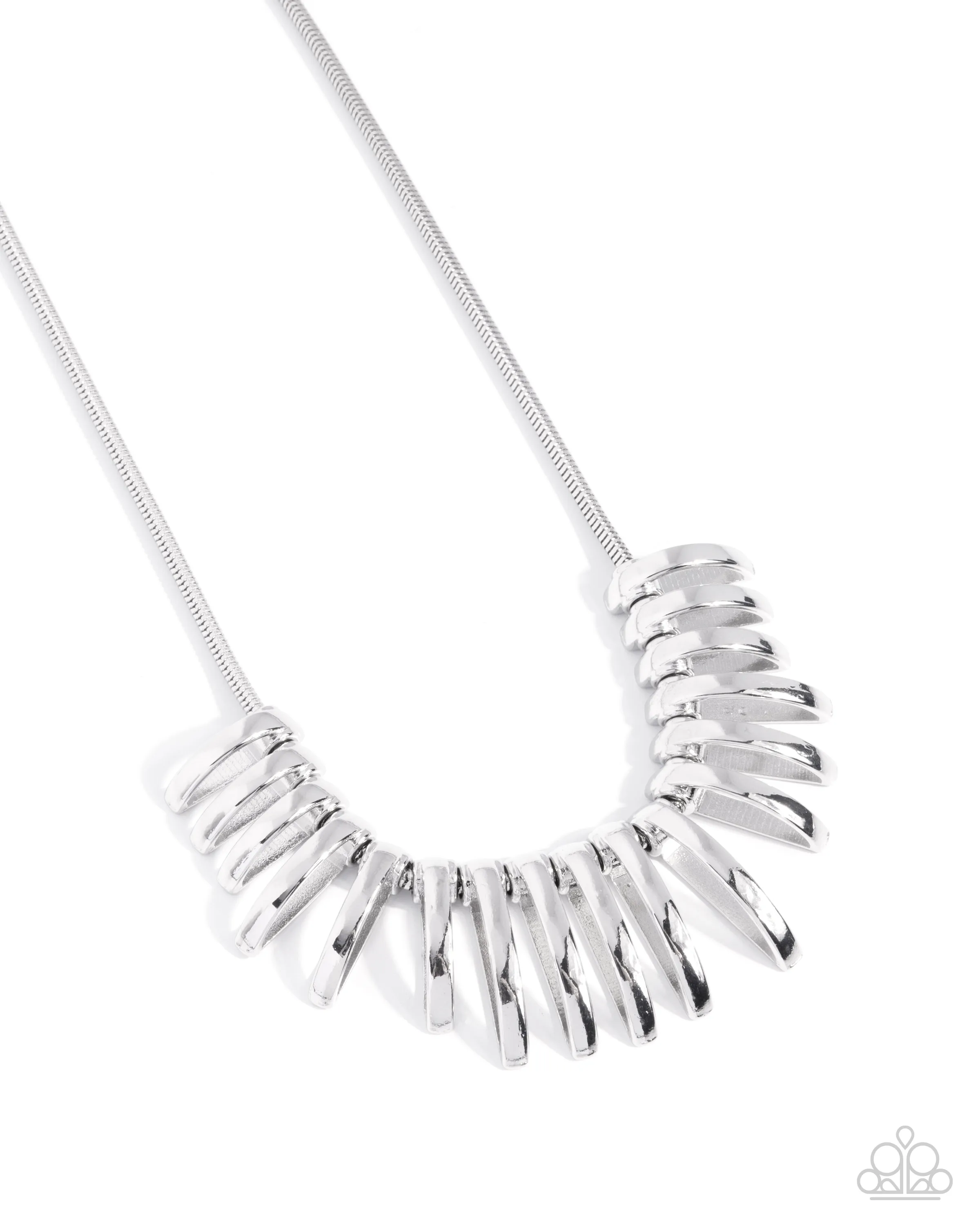 Paparazzi Chasing Chic - Silver Necklace P2ST-SVXX-244XX