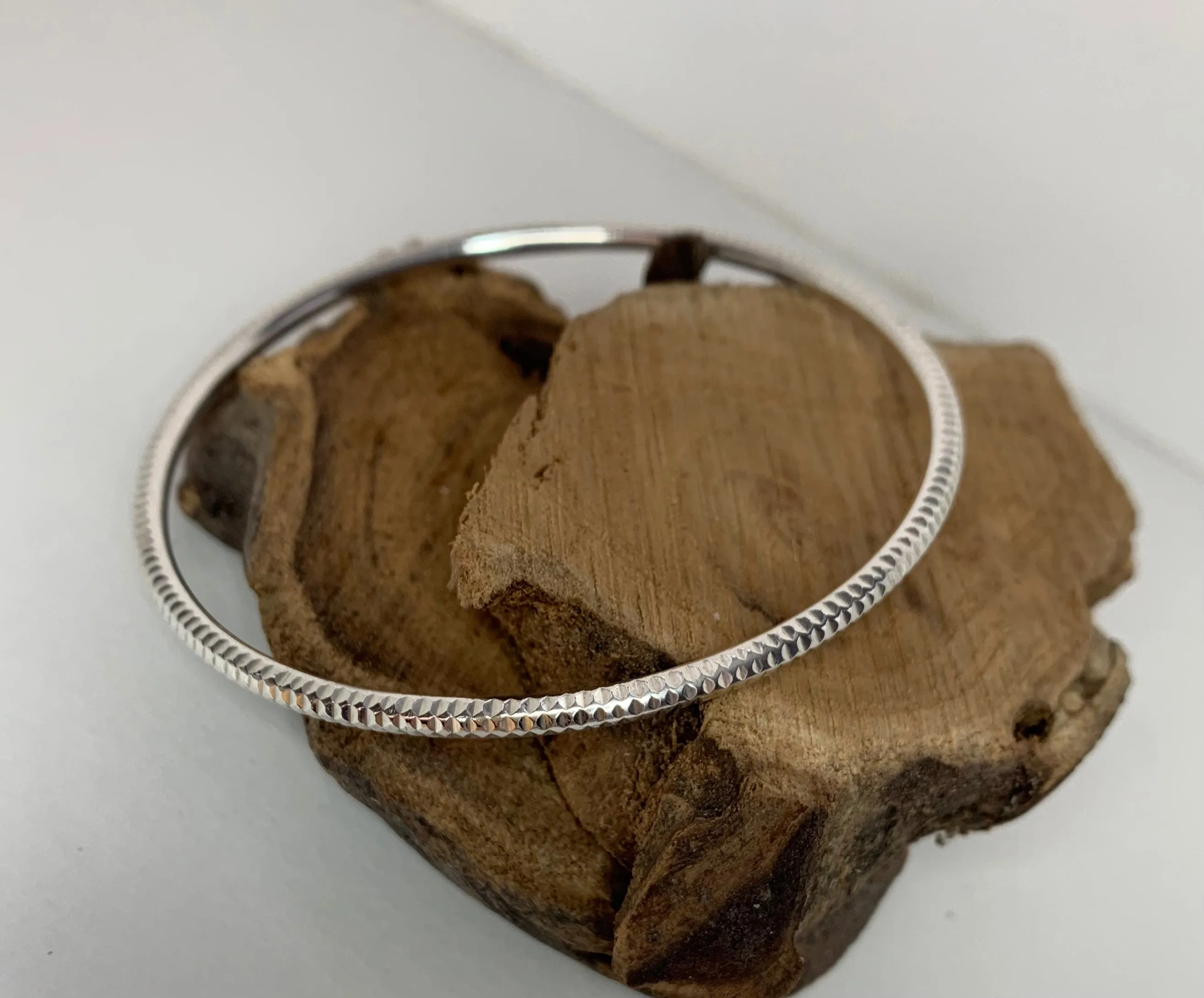 Silver Bangle - Tight Diamond